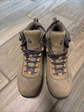 Vasque Women’s Brown Hiking Boots with Purple Accents